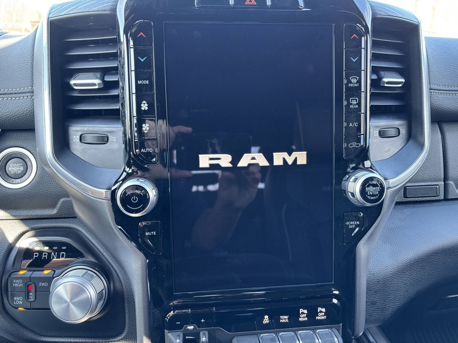 2024 RAM Ram 2500 Laramie